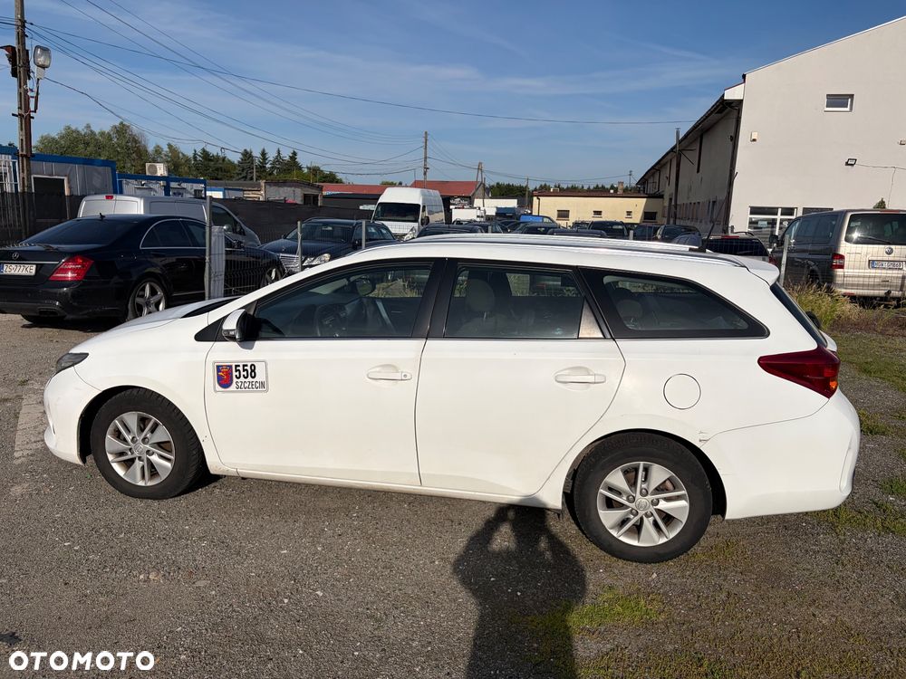 Toyota Auris - 8