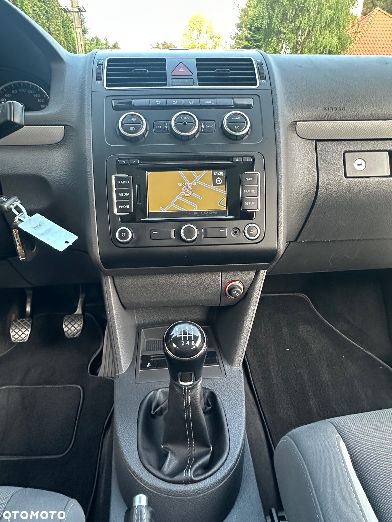 Volkswagen Touran 1.2 TSI BlueMot Comfortline - 29