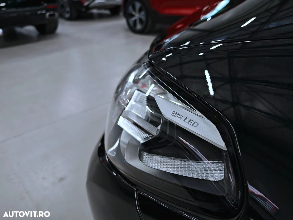 BMW Seria 5 530e Aut. - 33