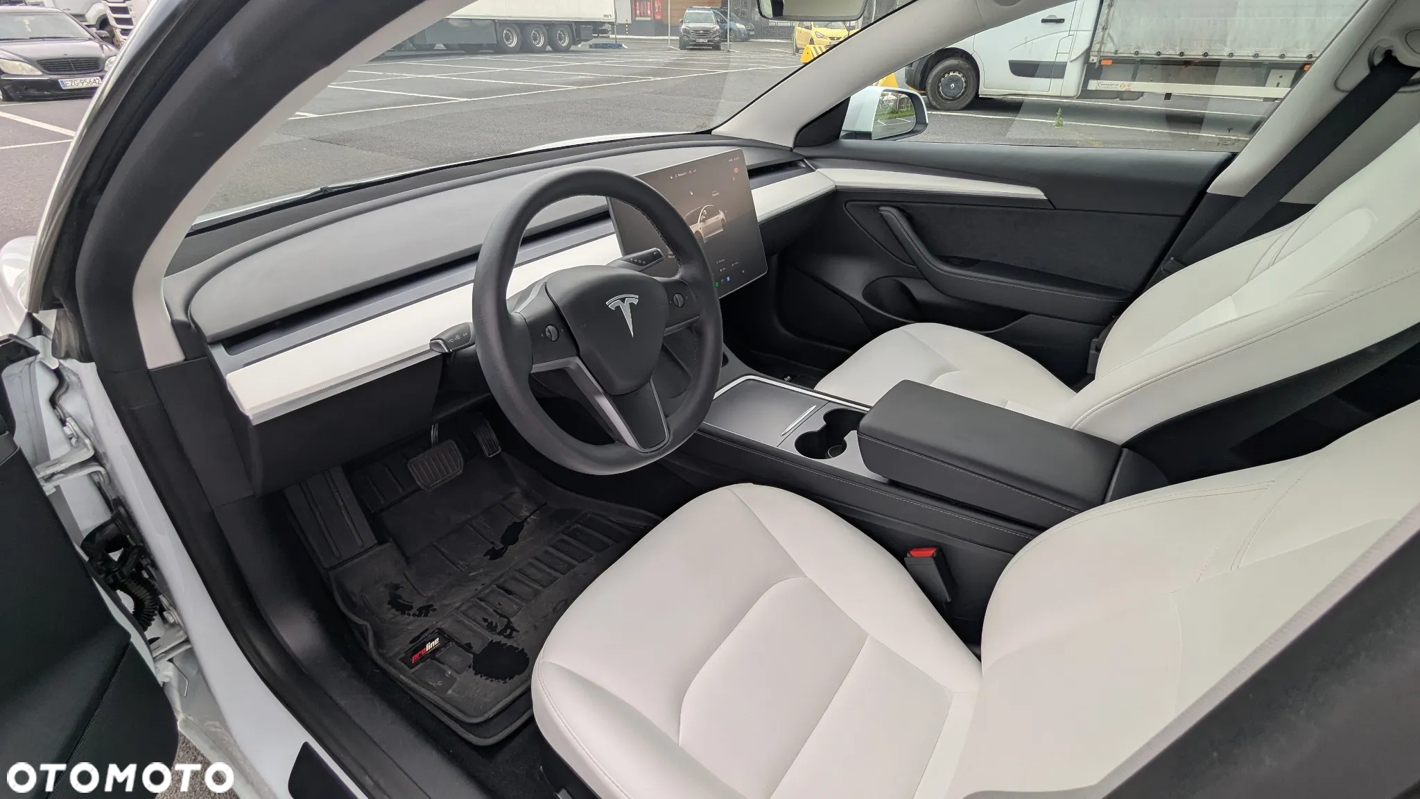 Tesla Model 3 RWD - 6