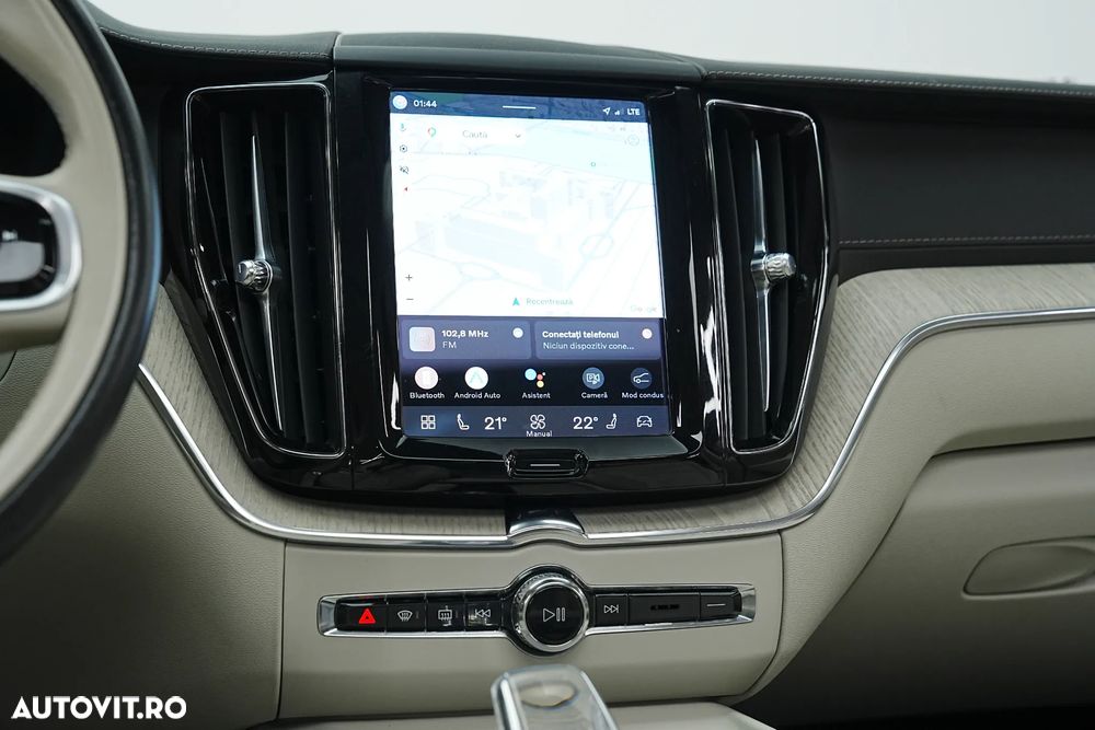 Volvo XC 60 Recharge T6 Twin Engine eAWD Inscription Expression - 34