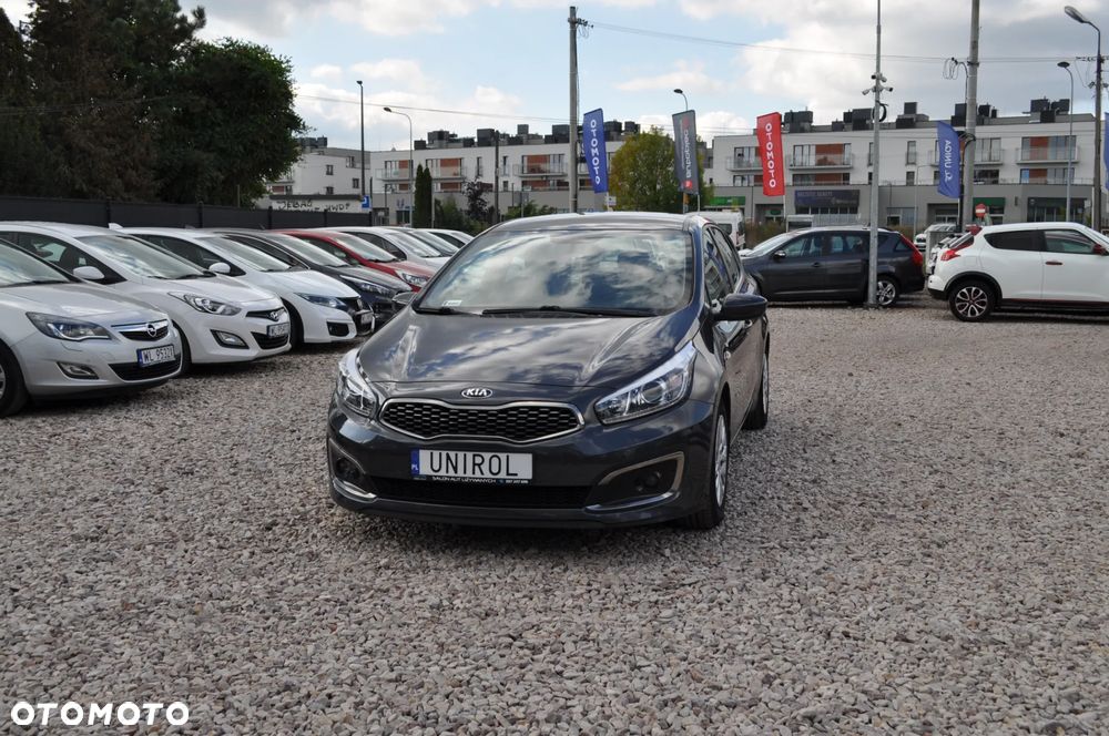 Kia Ceed 1.0 T-GDI M - 2