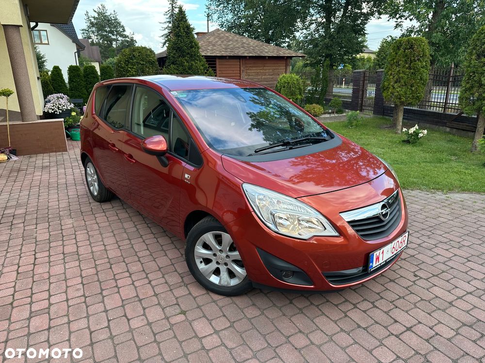Opel Meriva 1.4 T Cosmo S&S - 9