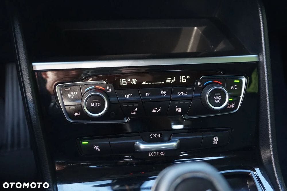 BMW Seria 2 - 24