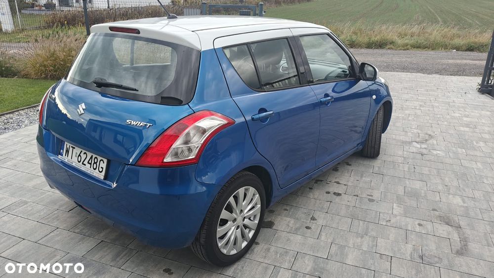 Suzuki Swift 2012 photo 5