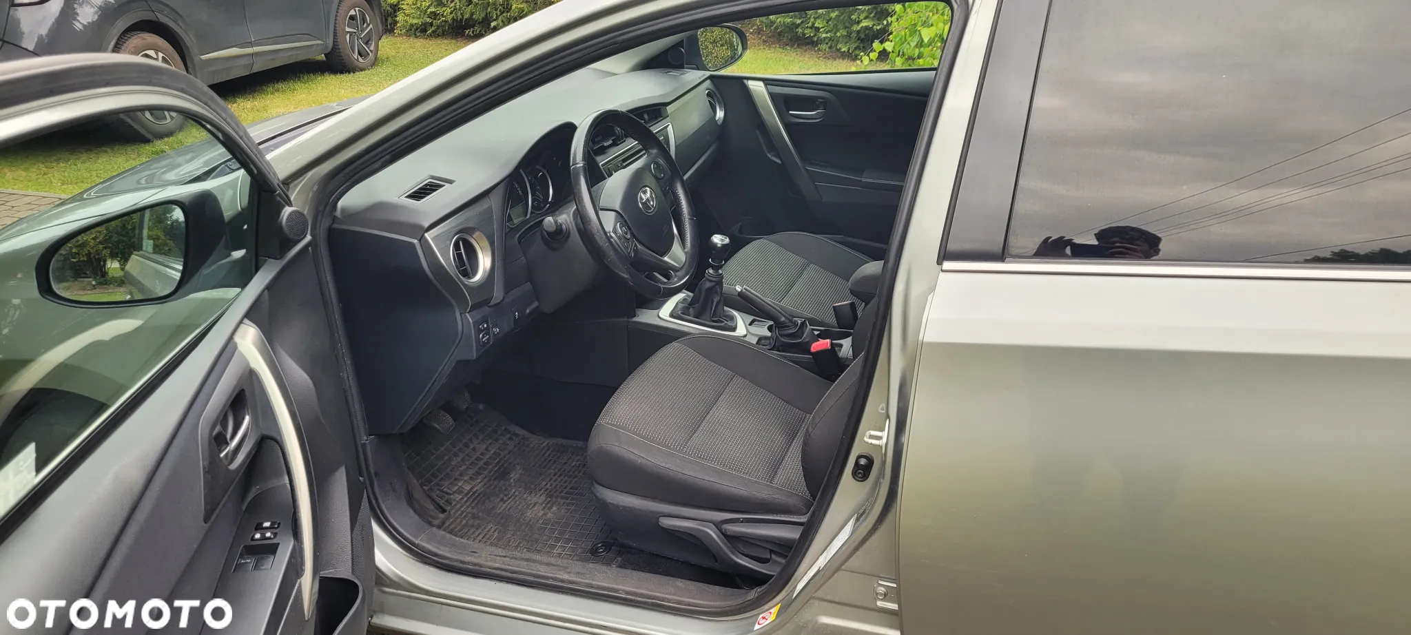 Toyota Auris 1.6 Active - 9