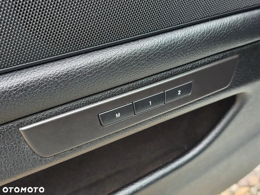 BMW Seria 5 520d - 34