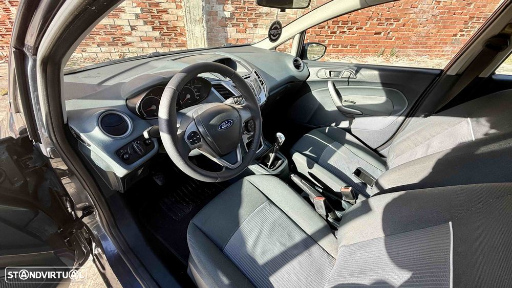 Ford Fiesta - 8