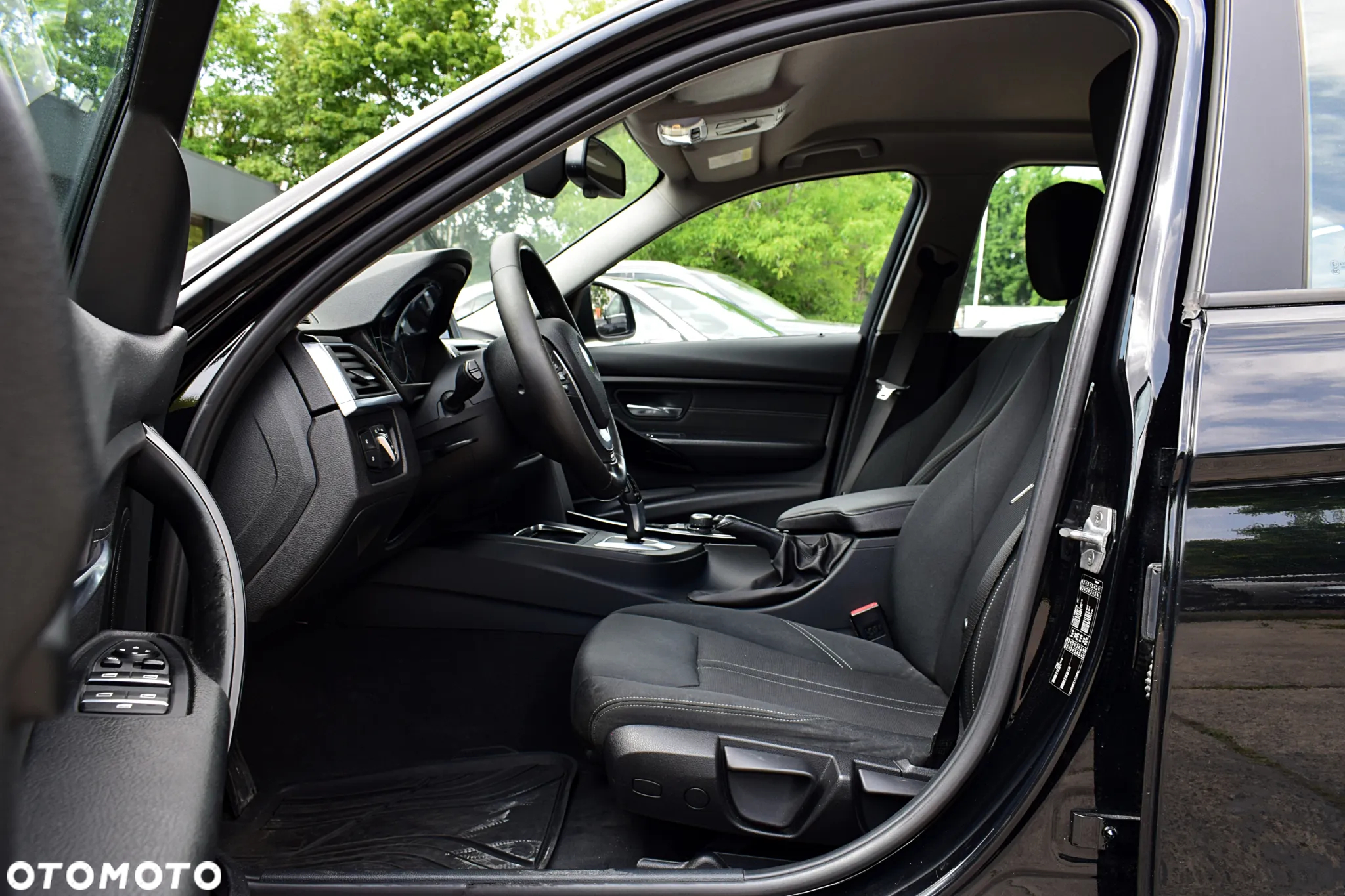 BMW Seria 3 318i Advantage - 5