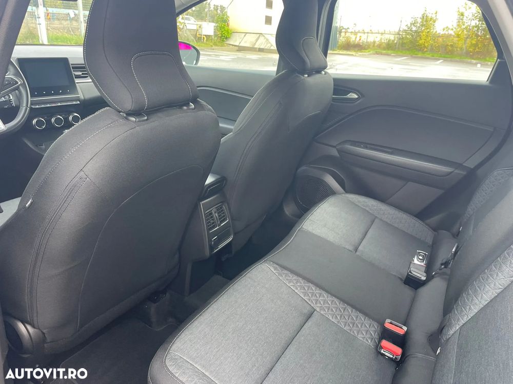 Renault Captur E-Tech PHEV 160 Equilibre - 10