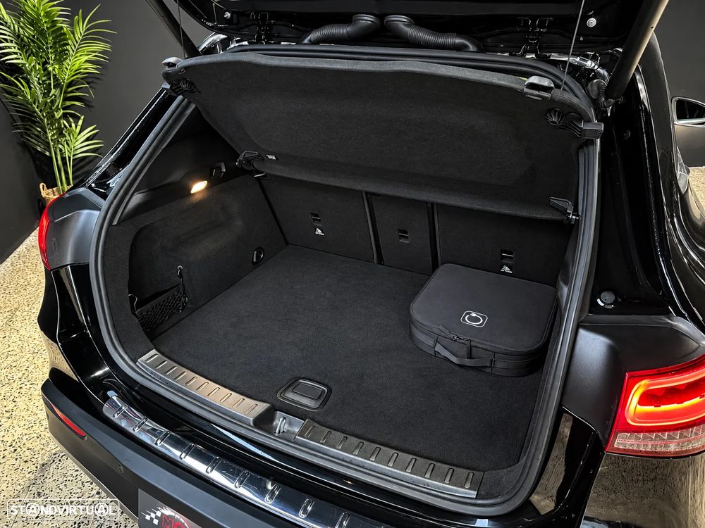 Mercedes-Benz EQA 300 4Matic AMG Line - 53