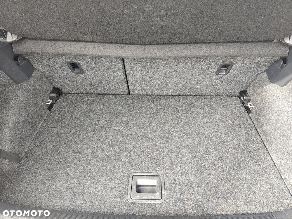 Volkswagen Polo 1.4 16V Highline DSG - 11