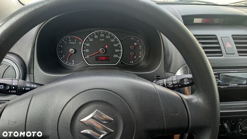 Suzuki SX4 1.5 - 8