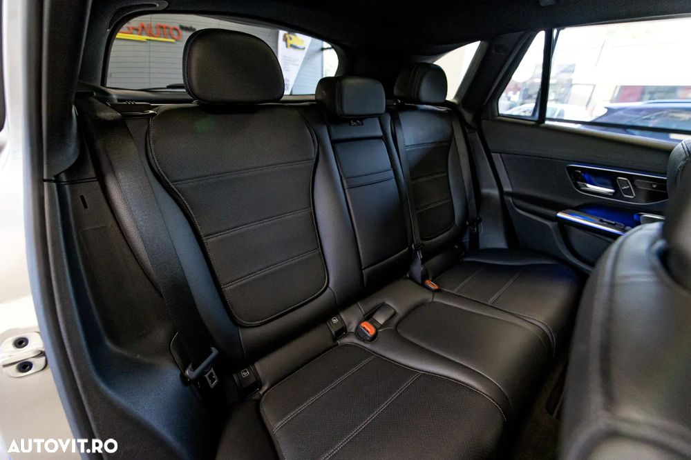 Mercedes-Benz GLC 300 e 4MATIC - 22