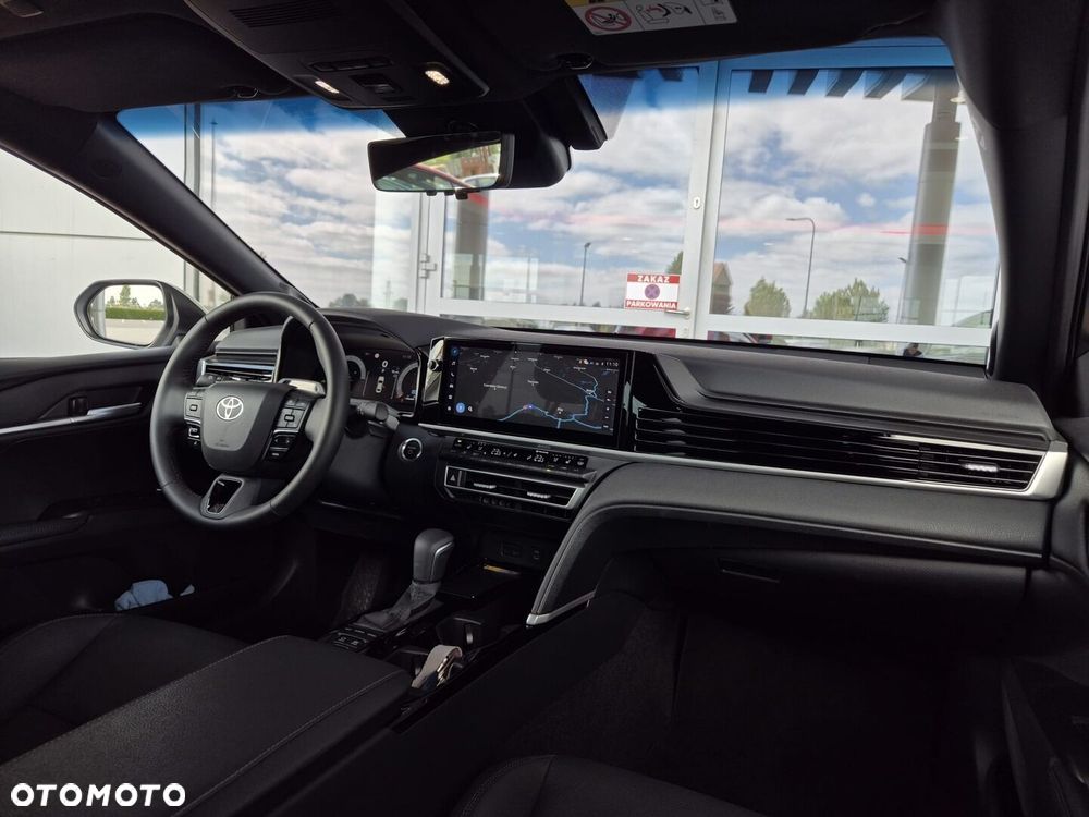 Toyota Camry - 14