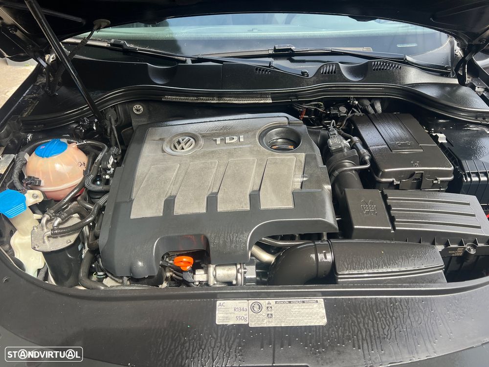 VW Passat 1.6 TDI Confortline - 42