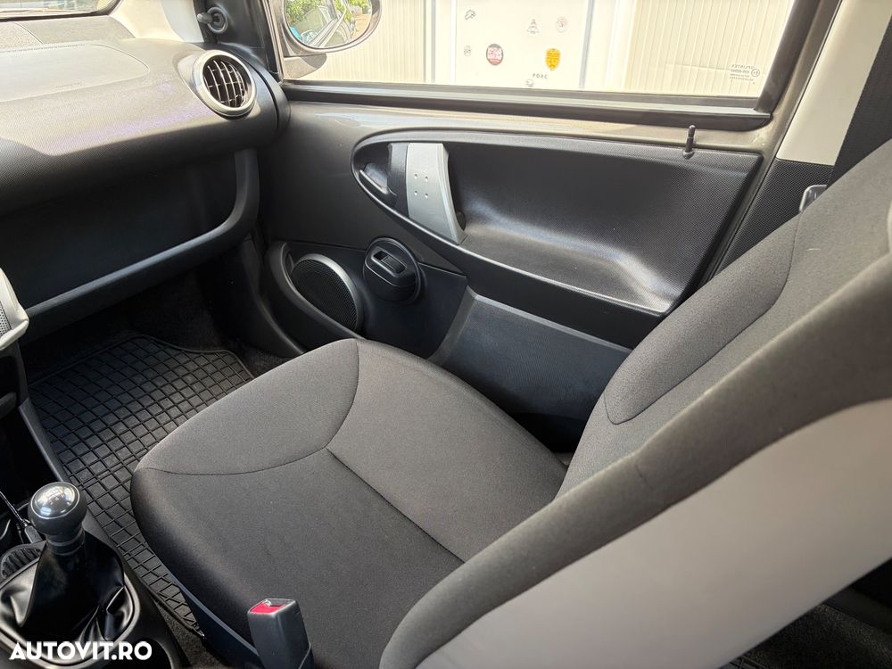 Toyota Aygo 1.0 Luna - 16