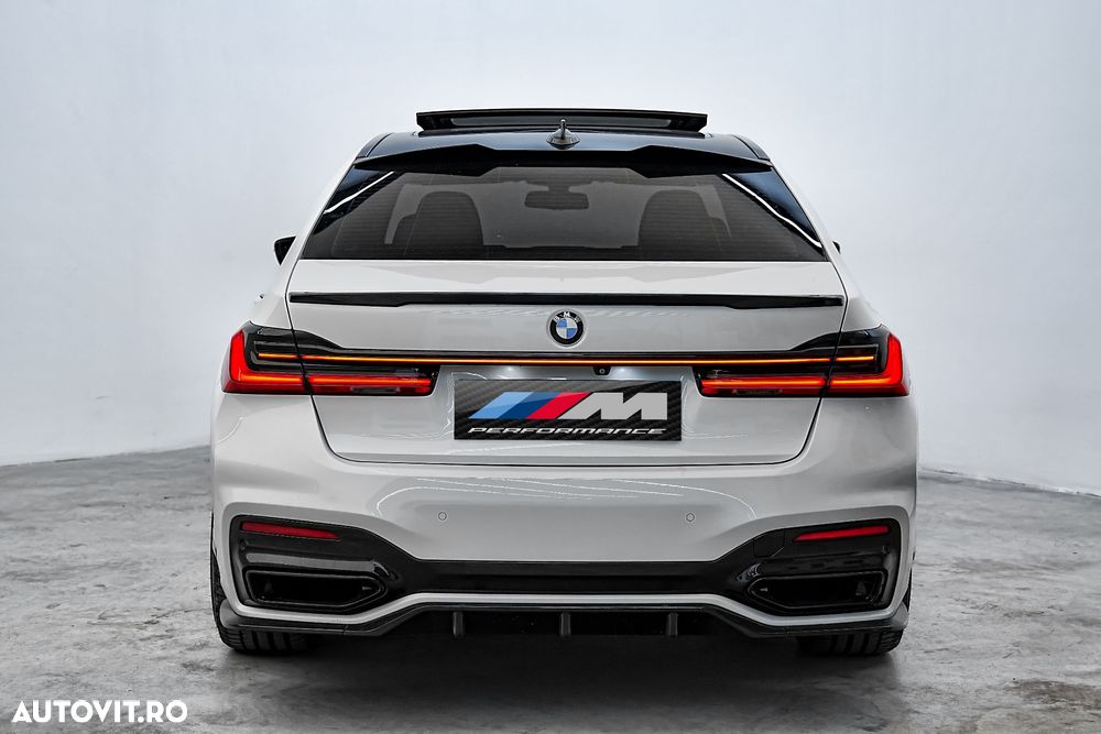 BMW Seria 7 750Li xDrive - 9