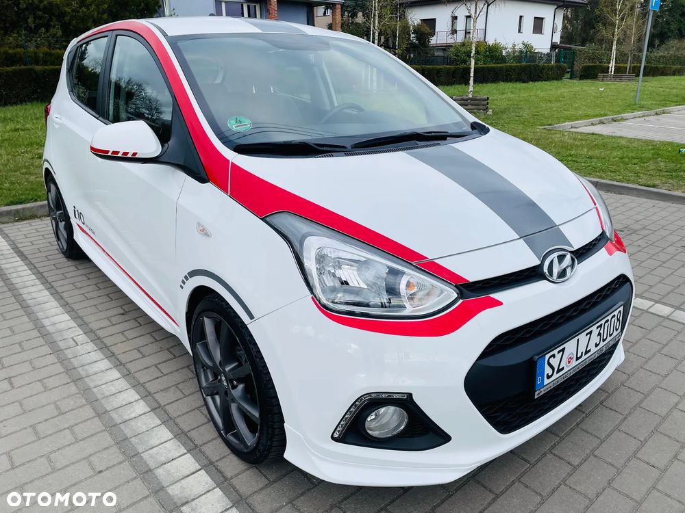 Hyundai i10 1.2 Fifa World Cup Edition - 1