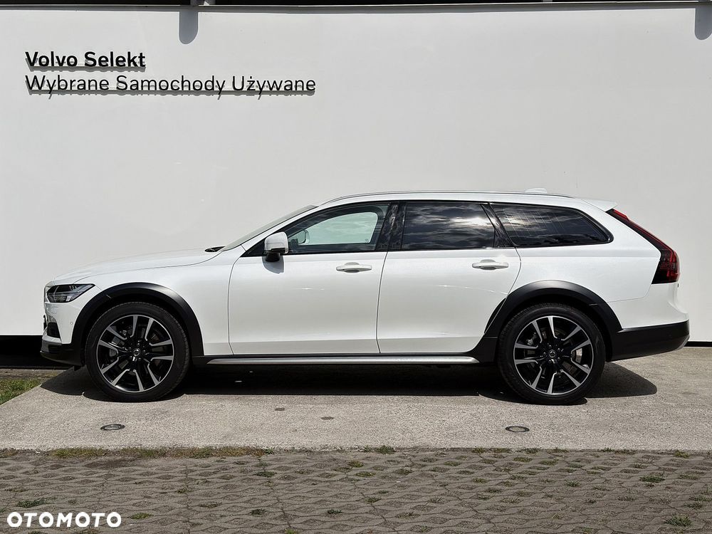 Volvo V90 Cross Country - 2