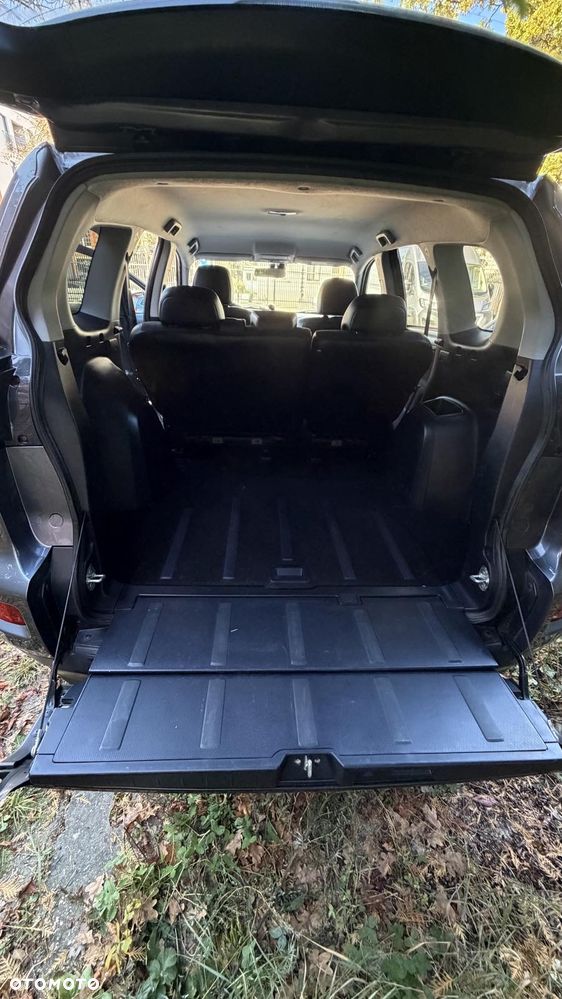 Mitsubishi Outlander - 7