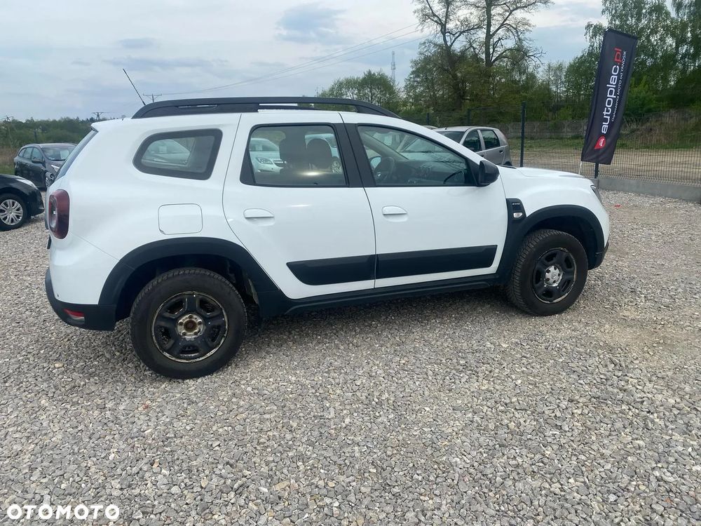Dacia Duster 1.6 SCe S&S - 9