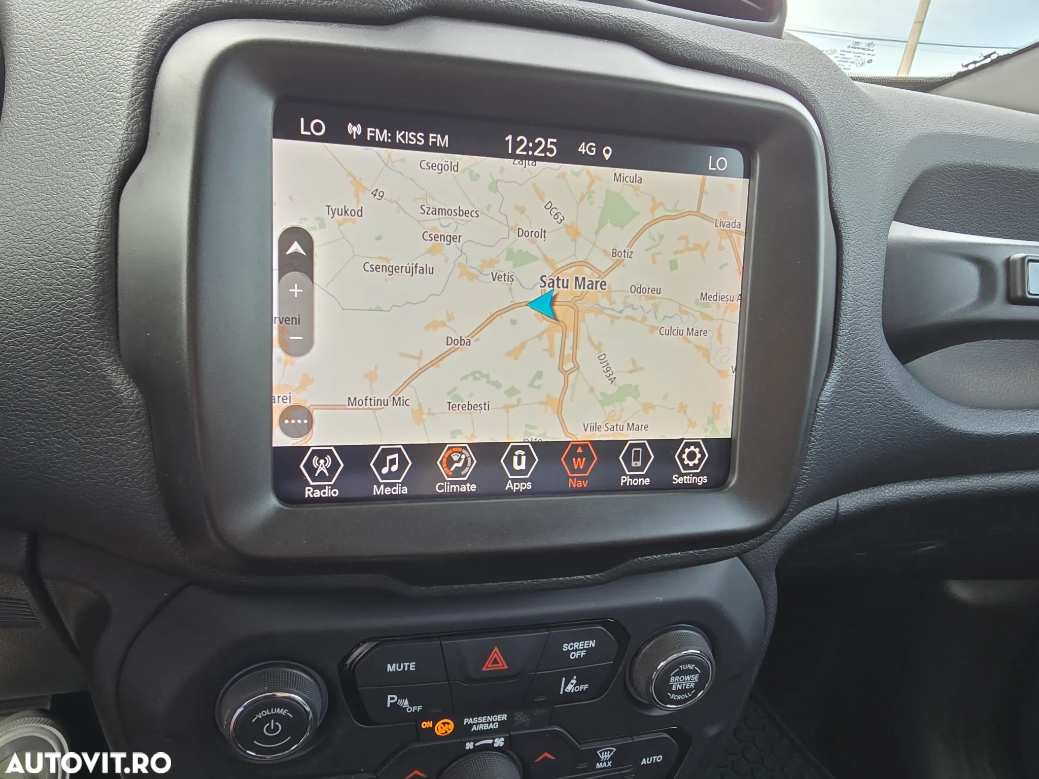 Jeep Renegade - 10