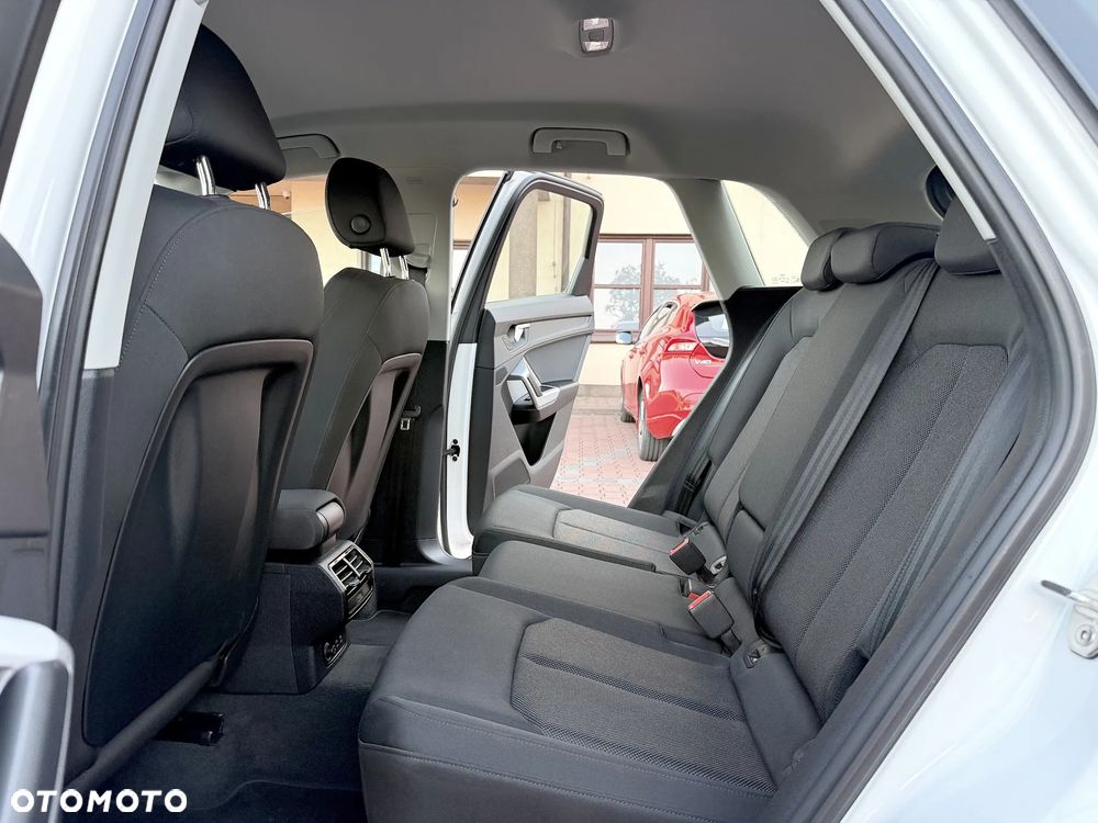 Audi Q3 35 TFSI mHEV S tronic - 24