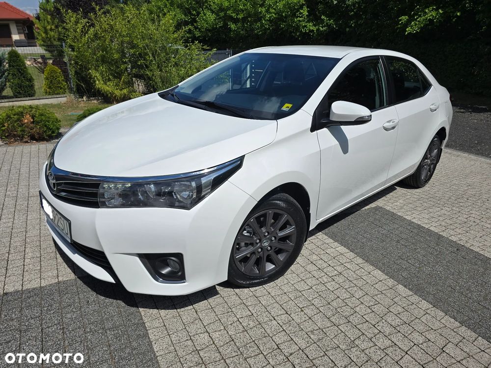 Toyota Corolla 1.6 Premium - 26