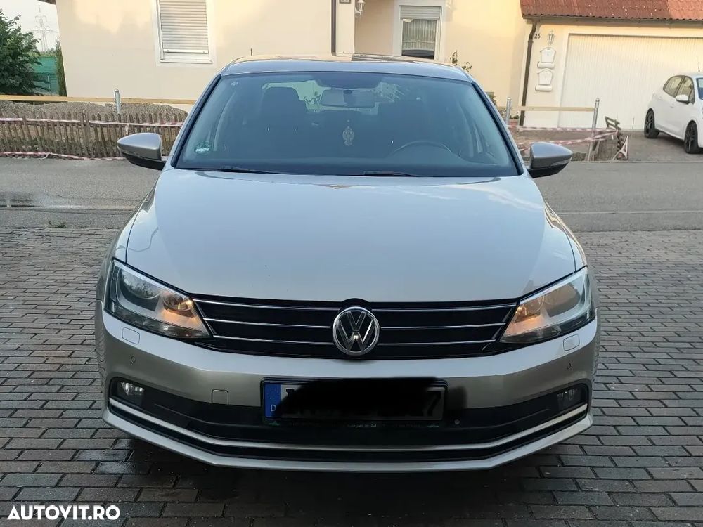 Volkswagen Jetta 1.2 TSI BlueMotion Technology Comfortline - 1