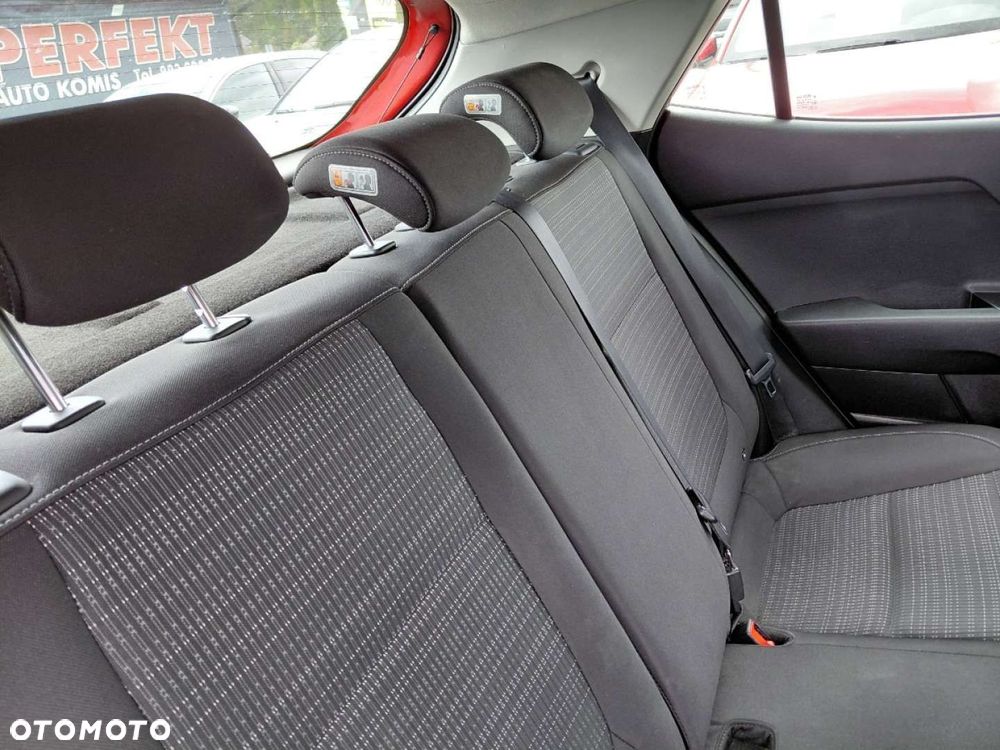Kia Stonic - 17