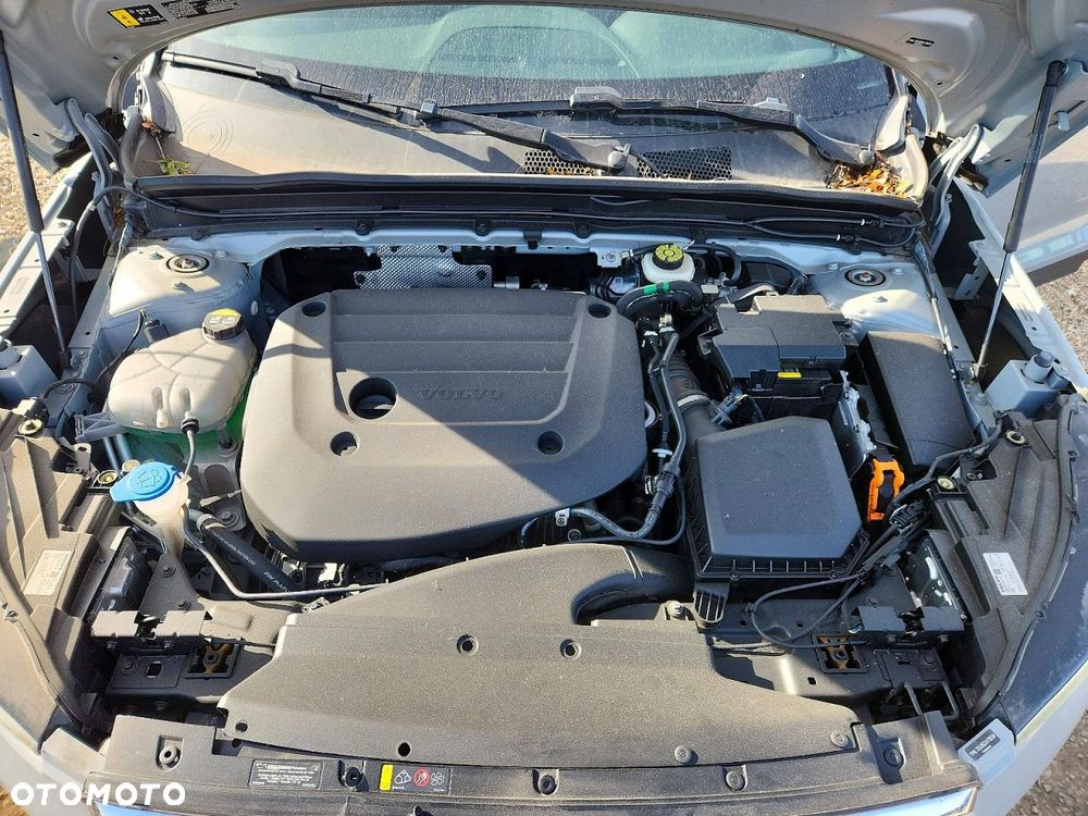 Volvo XC 40 T5 AWD Geartronic Momentum Pro - 12