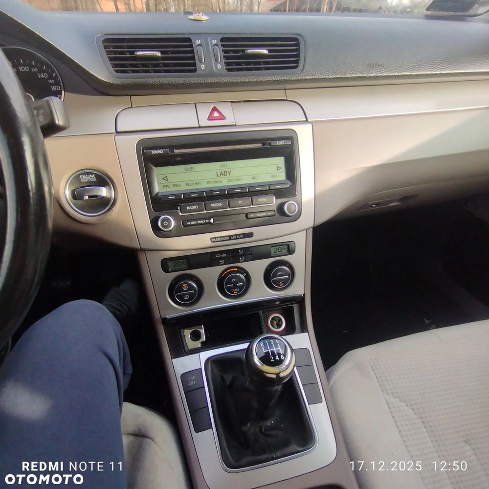 Volkswagen Passat 2.0 TDI DPF 4Motion Comfortline - 9