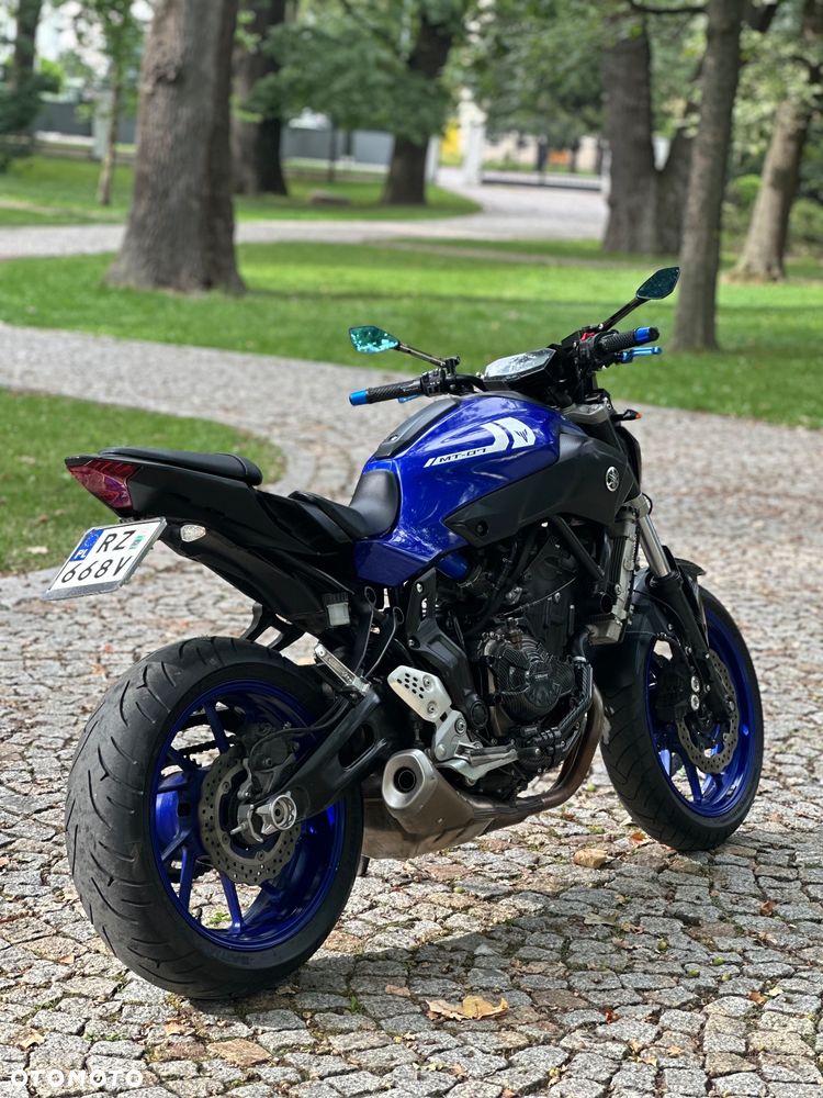 Yamaha MT - 7