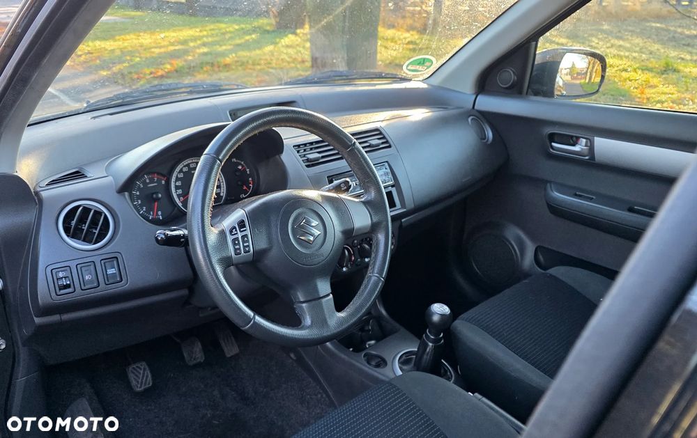 Suzuki Swift 1.3 Comfort dance - 8