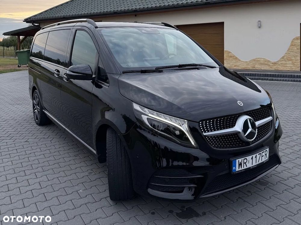 Mercedes-Benz Klasa V 300 d 4-Matic Exclusive 9G-Tronic (długi) - 3