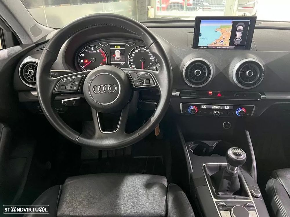 Audi A3 Sportback 30 TFSI Design - 10