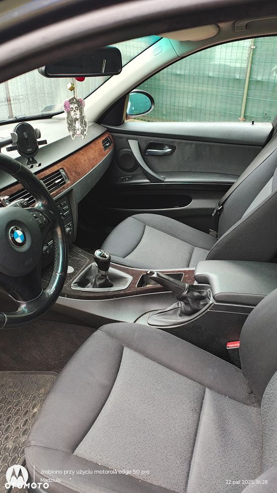 BMW Seria 3 318d - 7