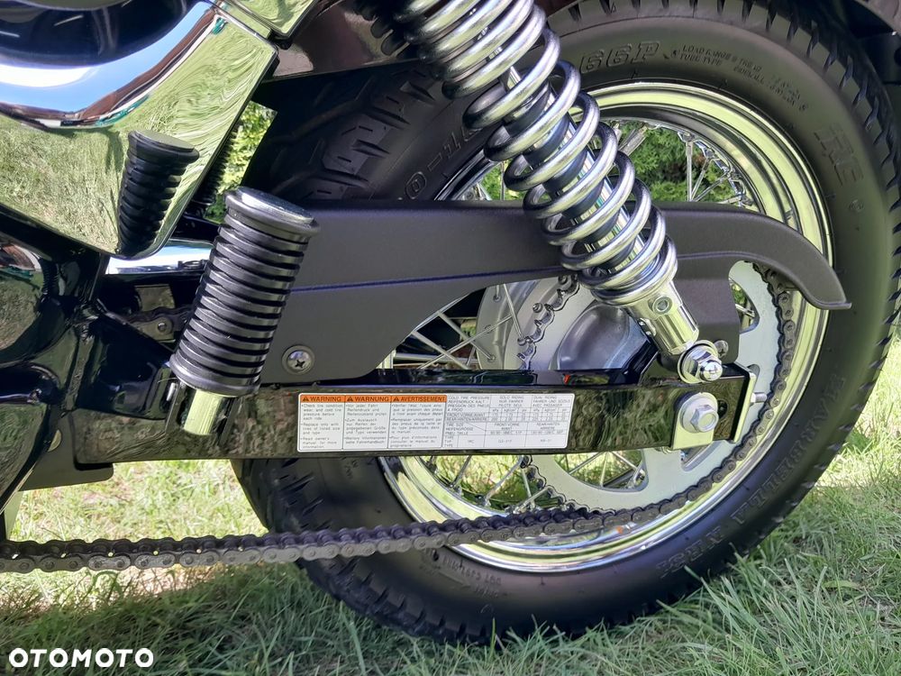 Suzuki Intruder - 33