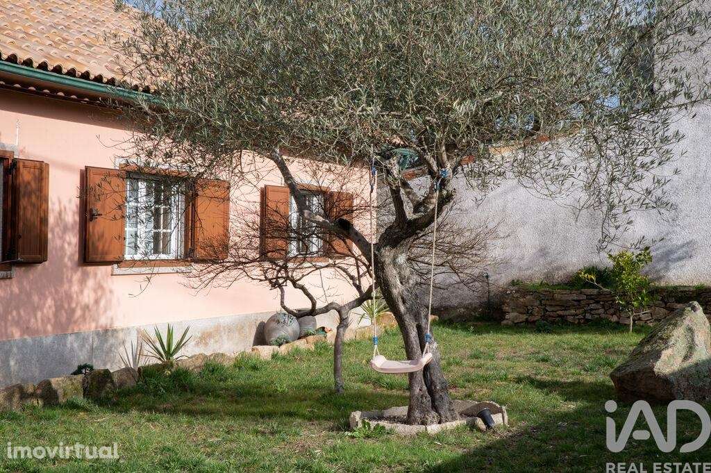 Casa / Villa T4 em Vilela do Tâmega de 317,09 m2 - Grande imagem: 3/40