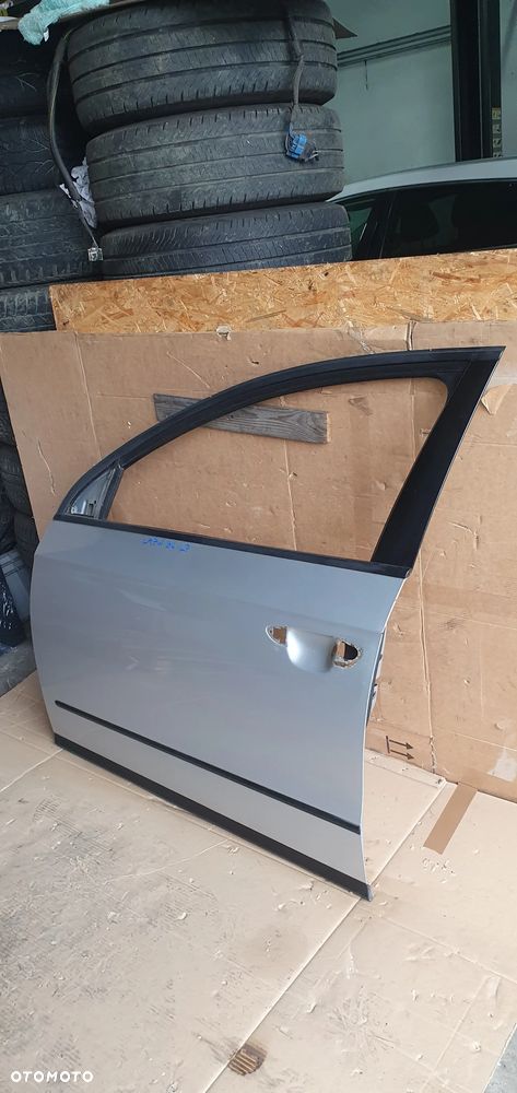 Drzwi lewy przód przednie lewe VW Passat B6 LA7W - 2