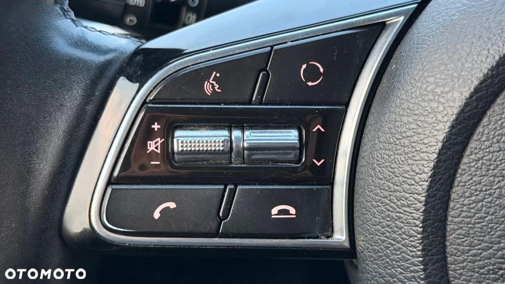 Kia Ceed - 26