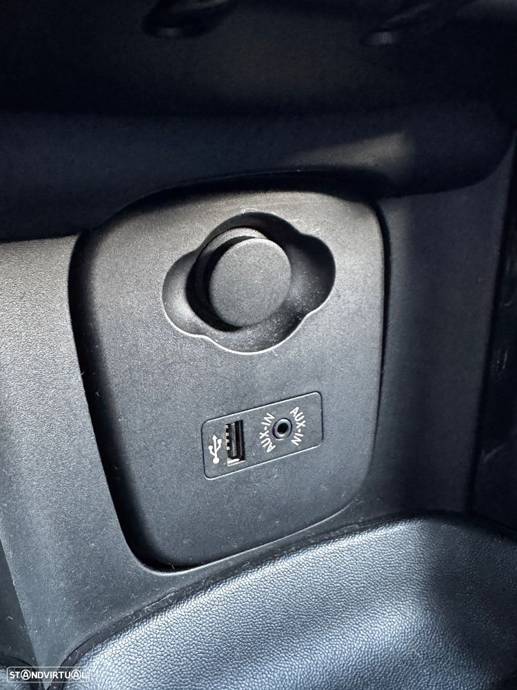 MINI 3 Portas One - 11