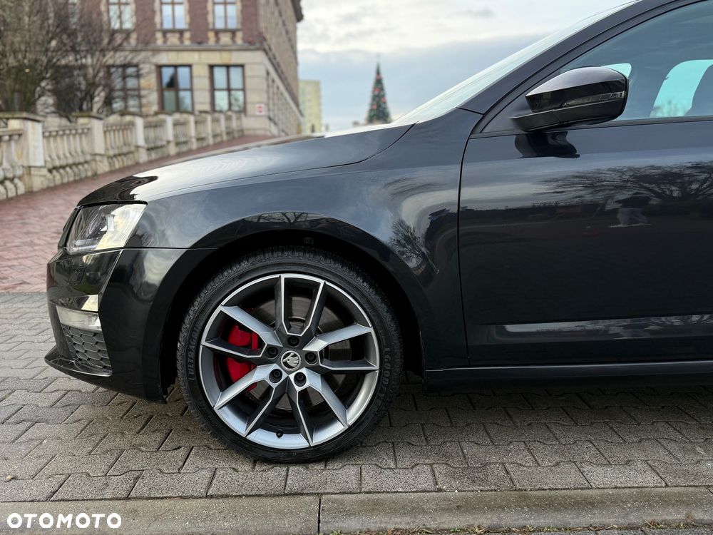 Skoda Octavia 2.0 TSI RS DSG - 15