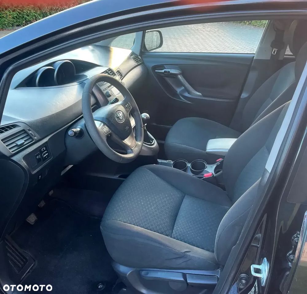 Toyota Verso 2.0 D-4D Executive - 9