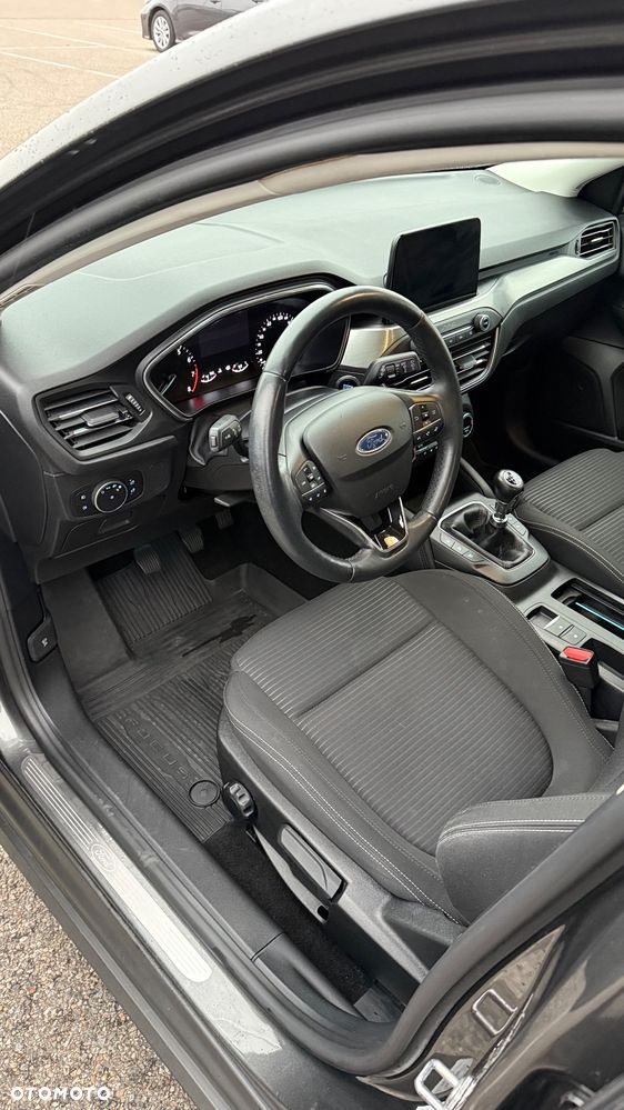 Ford Focus - 8