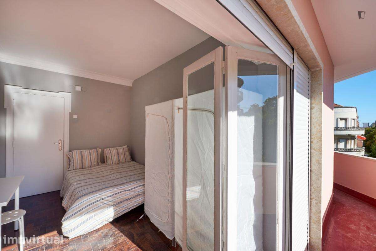 Quarto - localizado em Entrecampos Lisbon - Grande imagem: 3/12