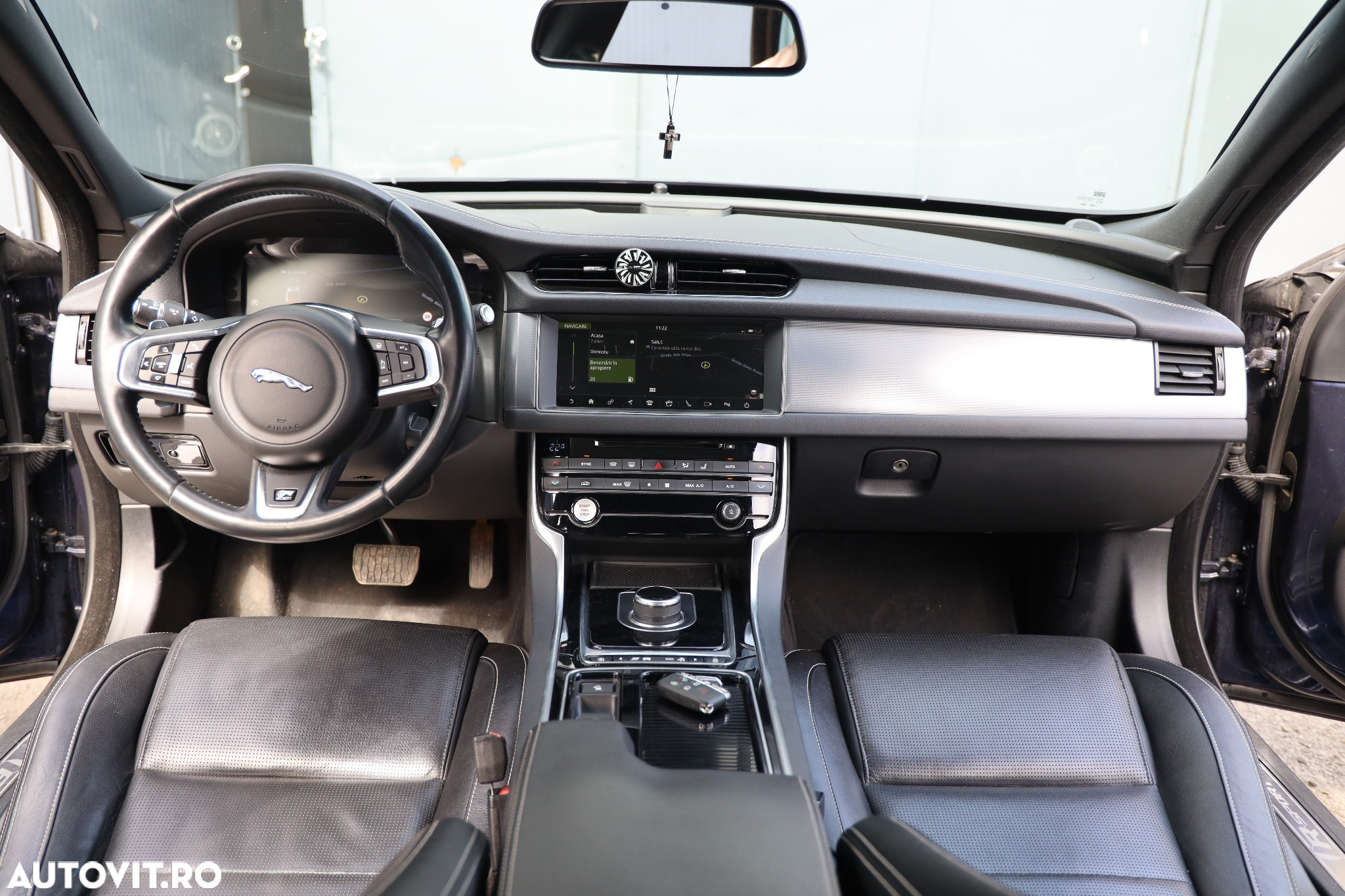 Jaguar XF 25d Aut. R-Sport - 10