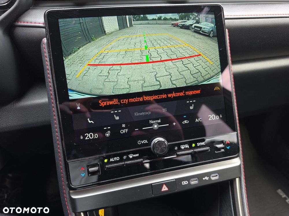 Lexus LBX 1.5 Hybrid Emotion - 11