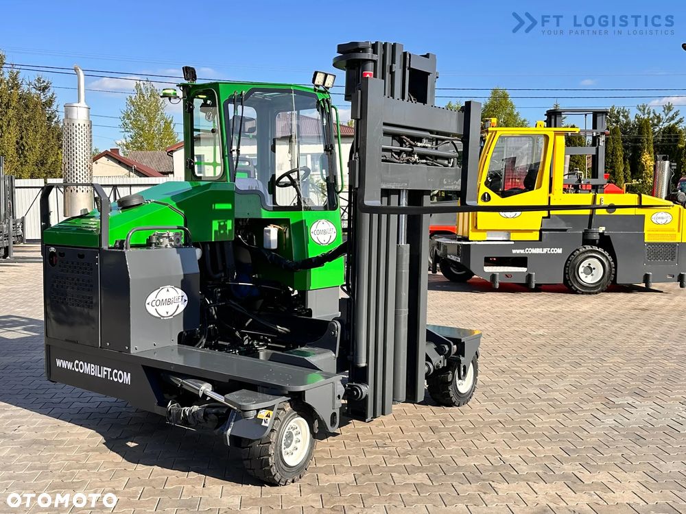 Combilift C4000 / TRIPLEX / 4900MM / GAZ / WOLNY SKOK / PRZESÓW WIDEŁ / JAK NOWY - 27